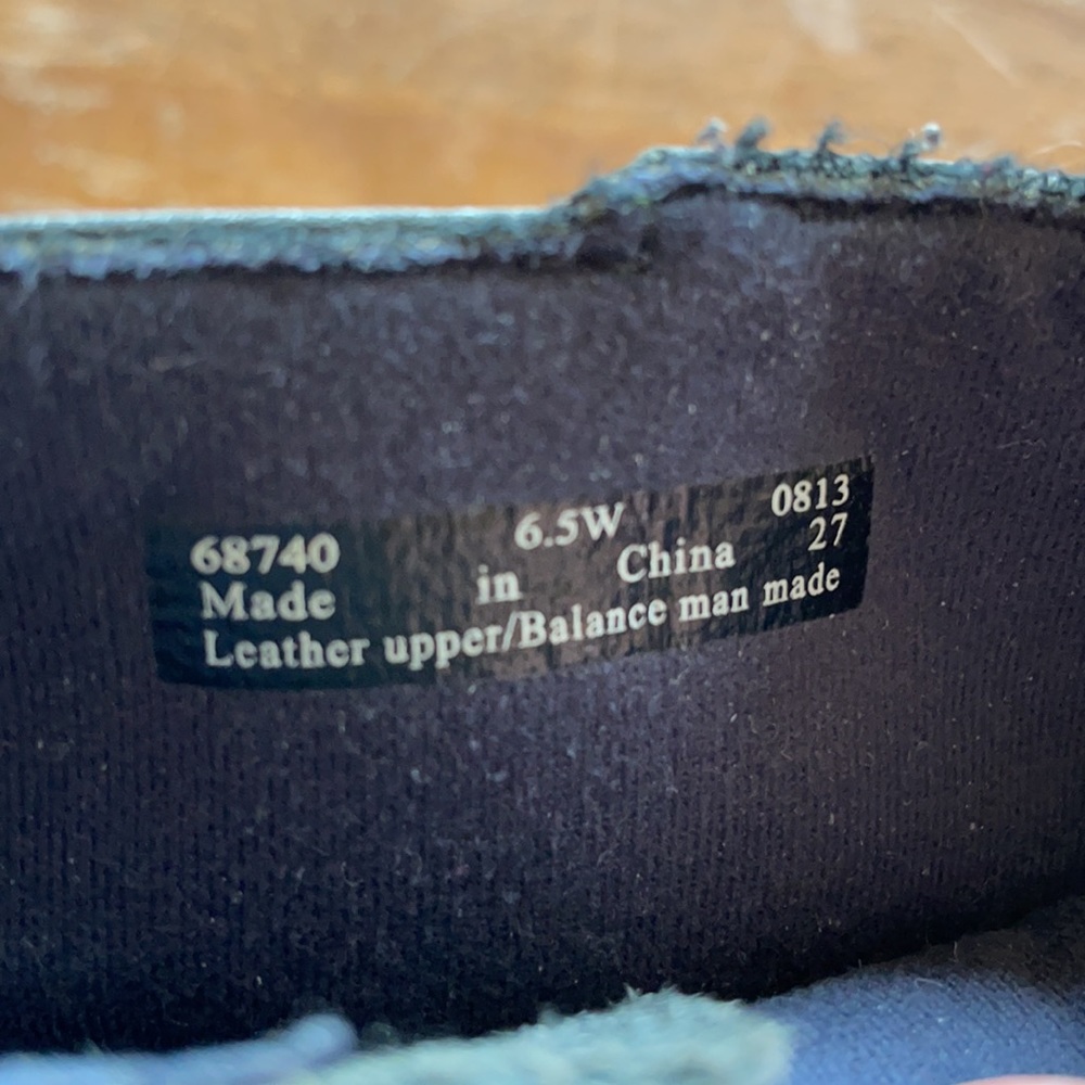 Guc Clark’s ankle boots, size 6.5W - Picture 6 of 6